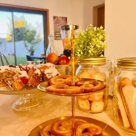 Kariokas Guest house Agueda